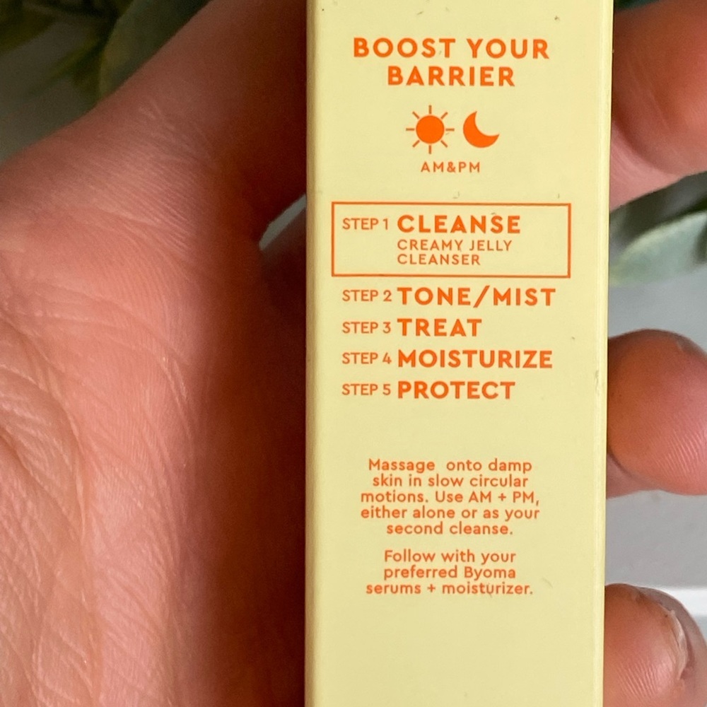 Byoma cream jelly cleanser SAMPLE - Picture 3 of 5